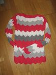 Pulli rot weiss grau